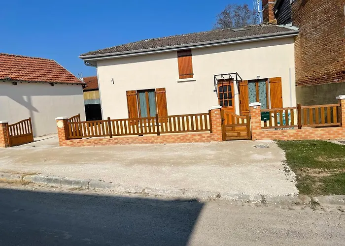 Holiday home Au Du Der Voillecomte