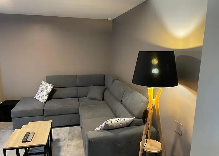 Au Du Der Voillecomte