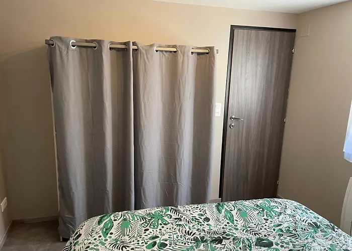 Au Du Der Voillecomte